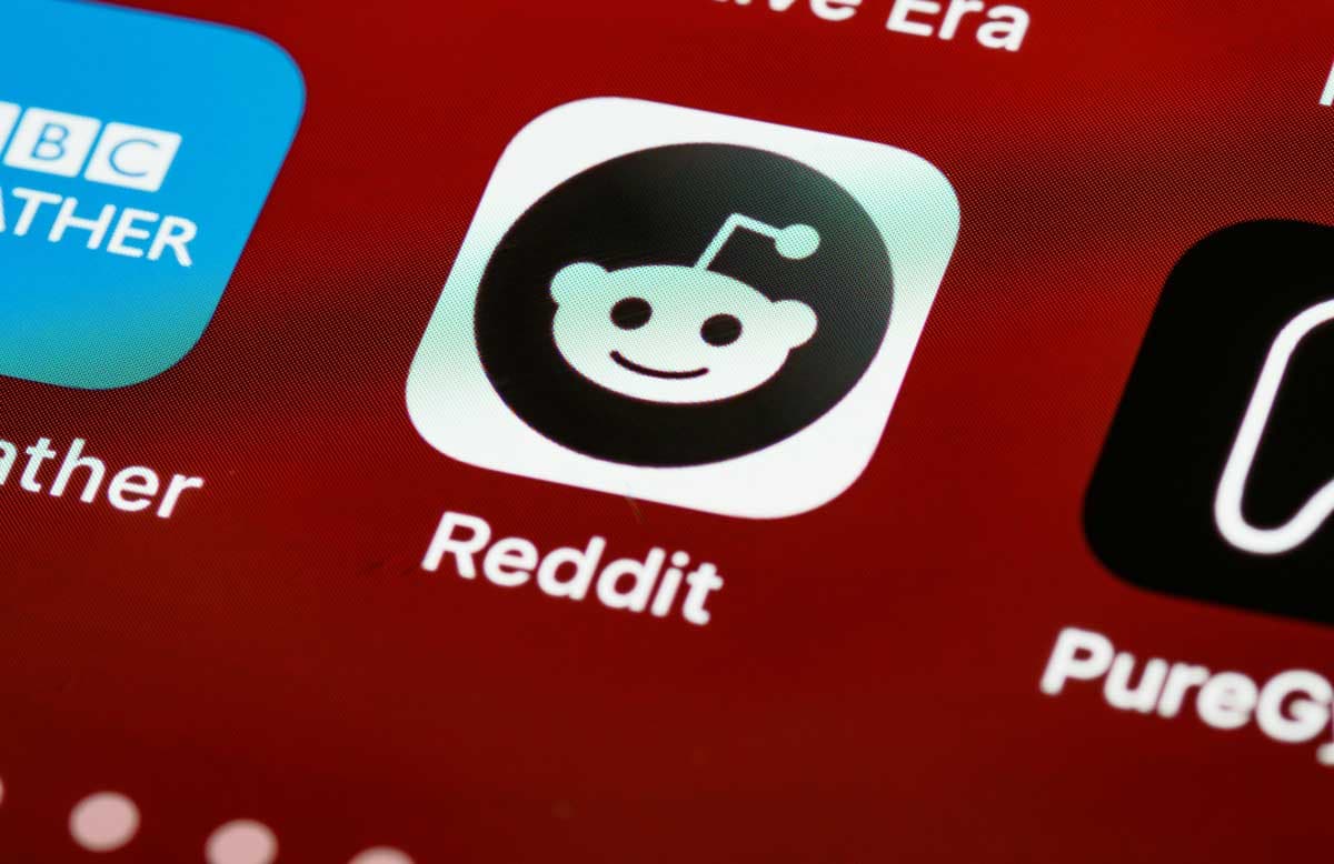 Reddit app icon, which is used to access the Canada Personal Finance subreddit.