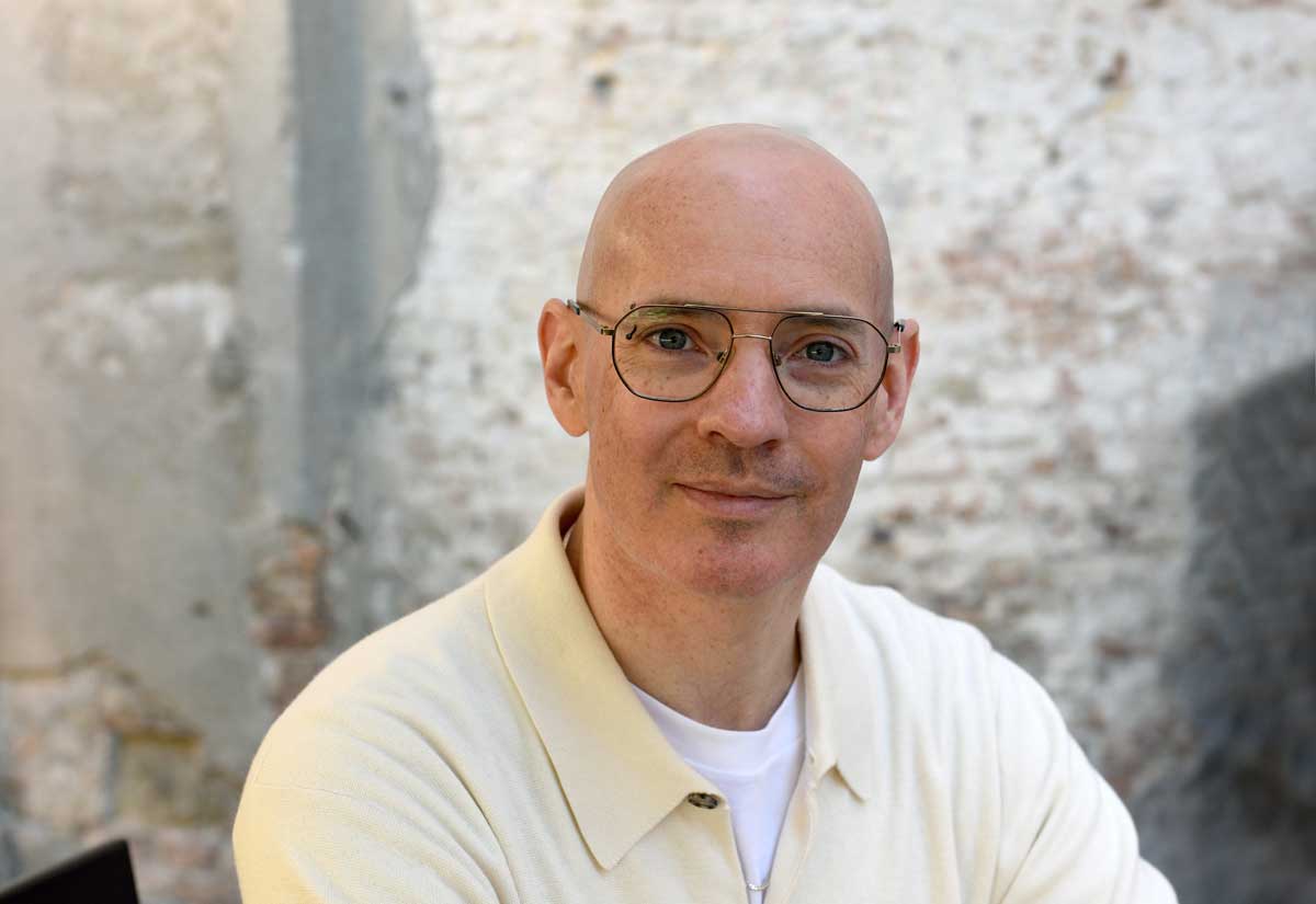 Craig Silverman shares tips on how to spot a deepfake