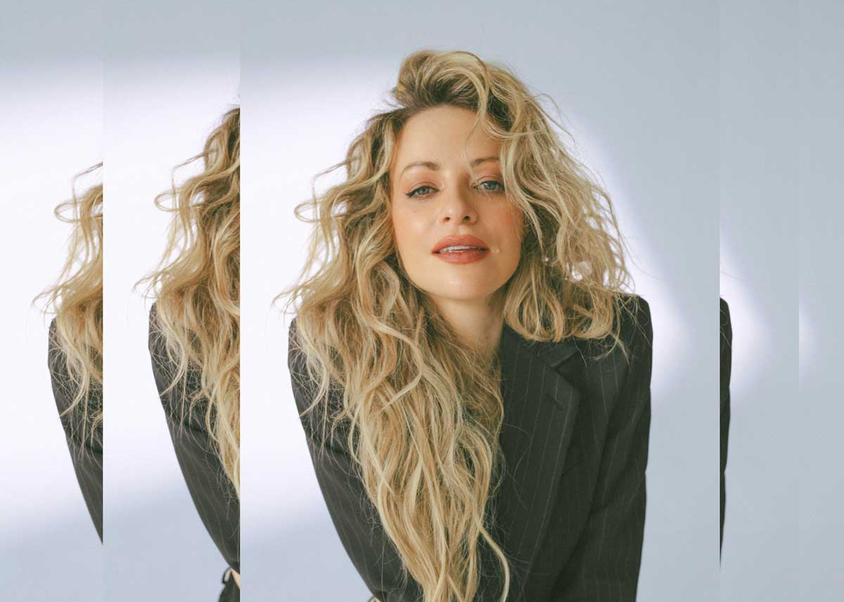 Karen Knox headshot