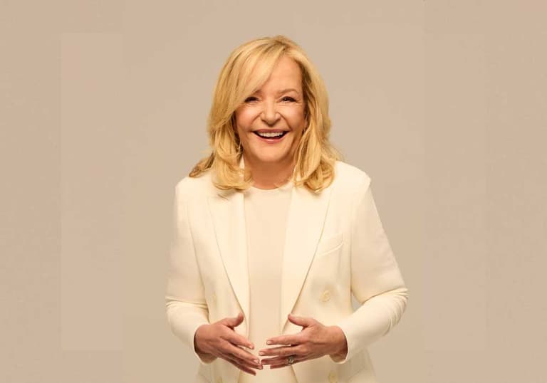 Head shot of Marilyn Denis