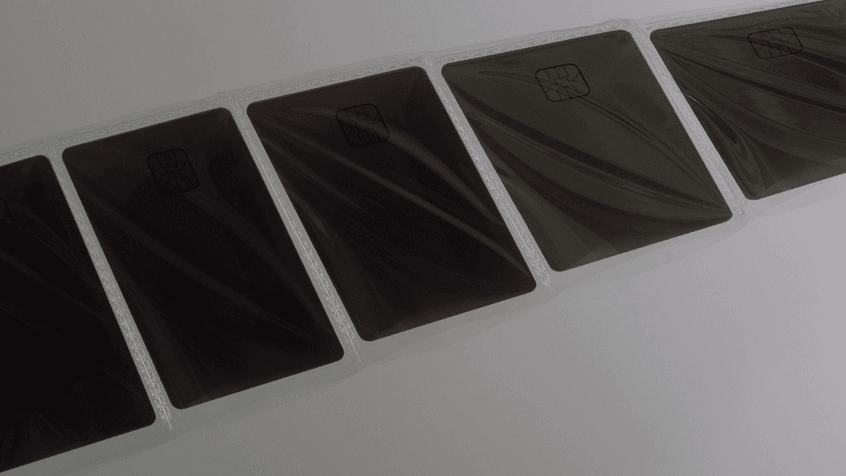 Alternatives to the Refresh Financial card, including secured credit cards